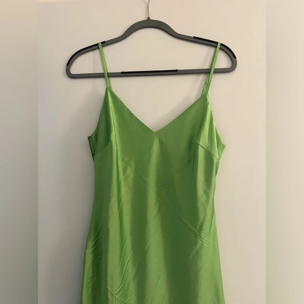 Silk Midi dress - Picture 4 of 7